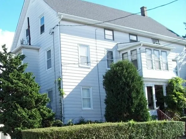 58 Downing St #2, Fall River, MA 02723