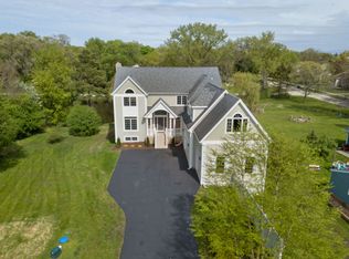 21041 N 20th St, Barrington, IL 60010