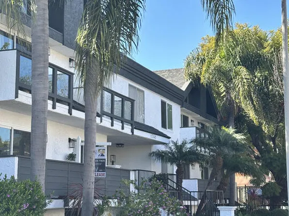1741 Granville Ave APT 101, Los Angeles, CA 90025