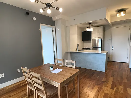 Rented by City Vista Inc | media 4