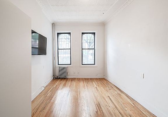4th image of 774 Franklin Ave APT 1D