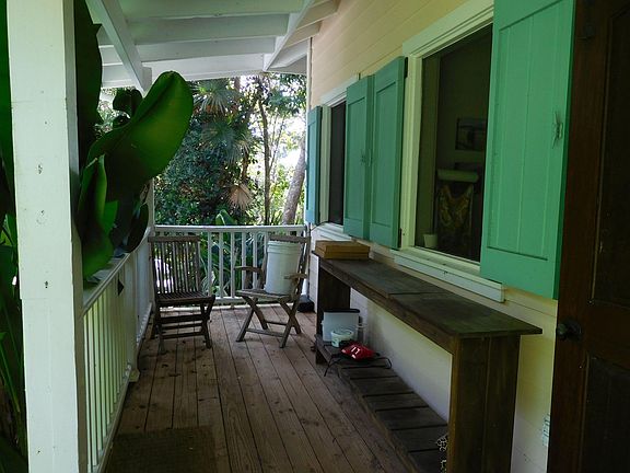 3rd image of 18B-1 Carolina St