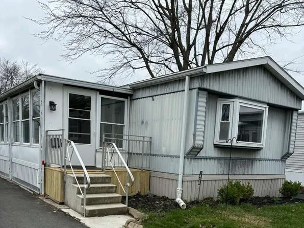 1406 Huntington Dr, Findlay, OH 45840