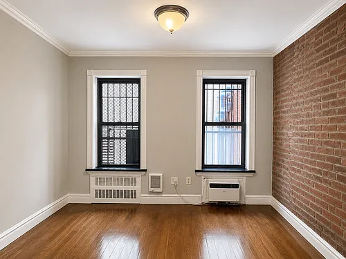 345 W 53rd St #Penthouse 4C Photo 1