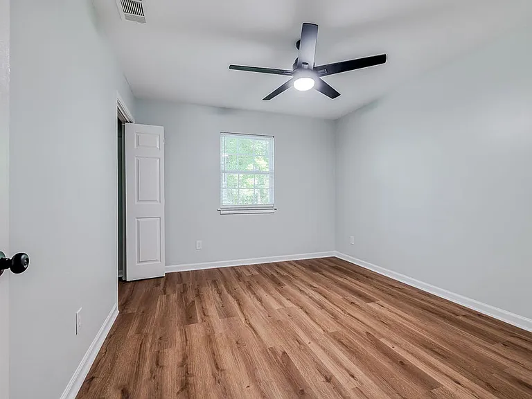 803 Ash Street Ext #B — Photo 16
