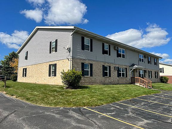2nd image of 2135 Sylvan Way #6