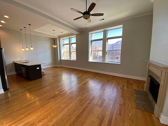 4th image of 1470 W Carmen Ave APT 201