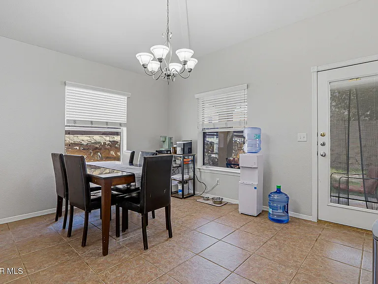 3828 Tierra Aurora Dr — Photo 17