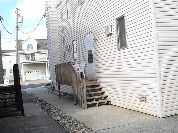 2nd image of 5409 Central Ave N #B