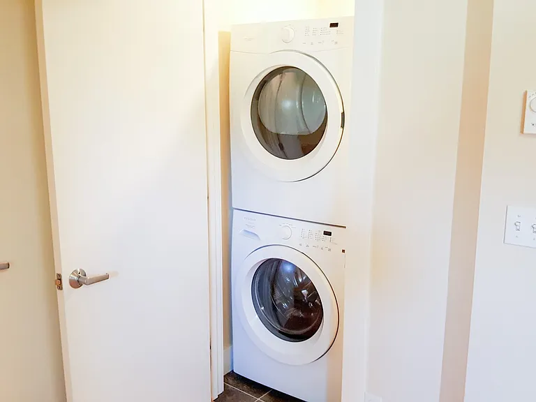 Tuscany Apartments — Photo 49