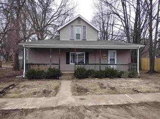 511 Riggs St, Fenton, MI 48430