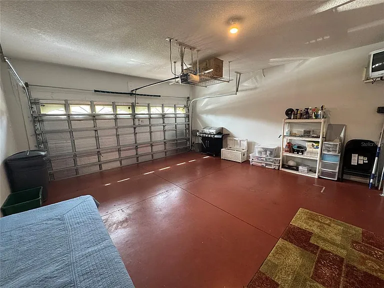 1483 Hillview Ln — Photo 33