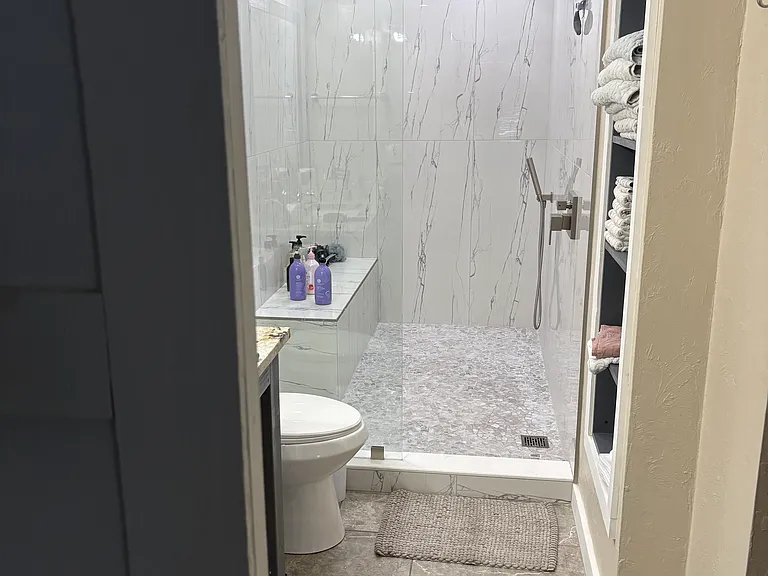 4220 Looking Glass Ln #8 — Photo 14