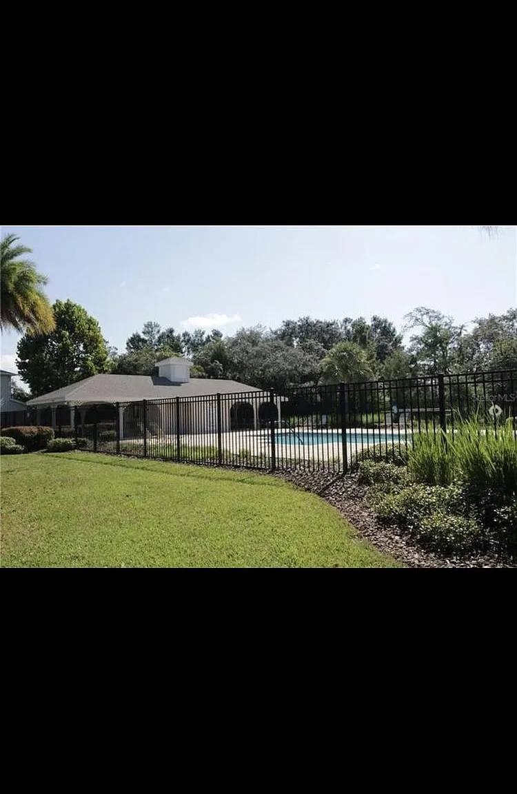 2 bed, 2.5 bath, 1343 sqft, $1,699 — Photo 1