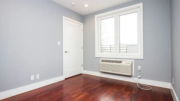 Rented by Nooklyn NYC LLC | media 24