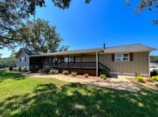 565 Banks Academy Rd, Carnesville, GA 30521