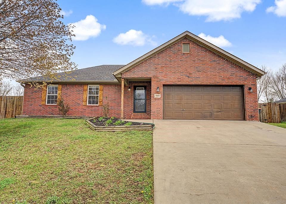 1st image of 1354 Laurie Ln