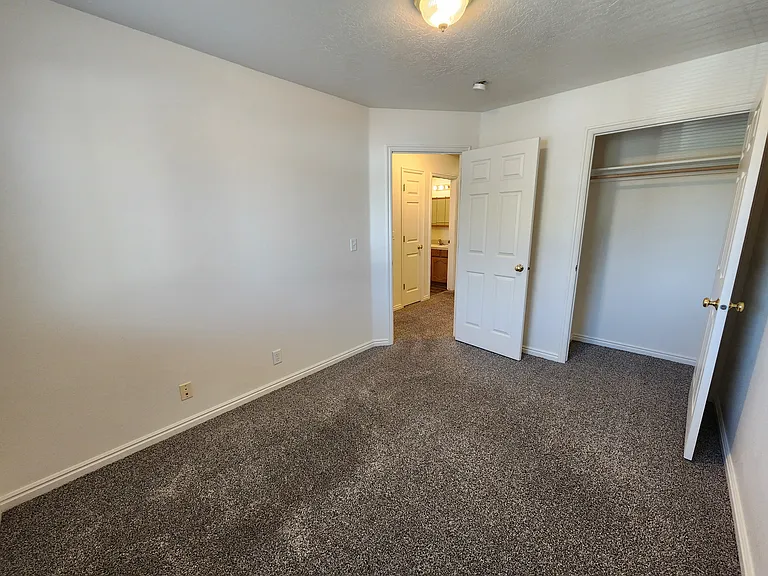 163 Center St Unit 110 - 6_08152025