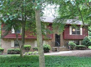706 Chesapeake Ln, Cary, NC 27511