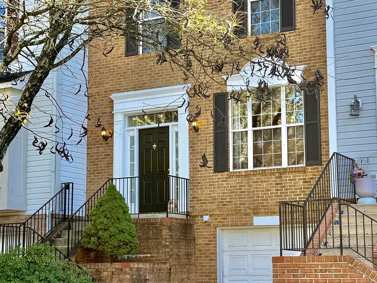 Vanderbilt Cir, Rockville — Photo 1