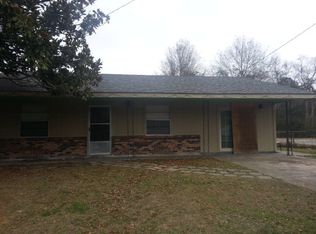 121 Greenview Dr, Picayune, MS 39466