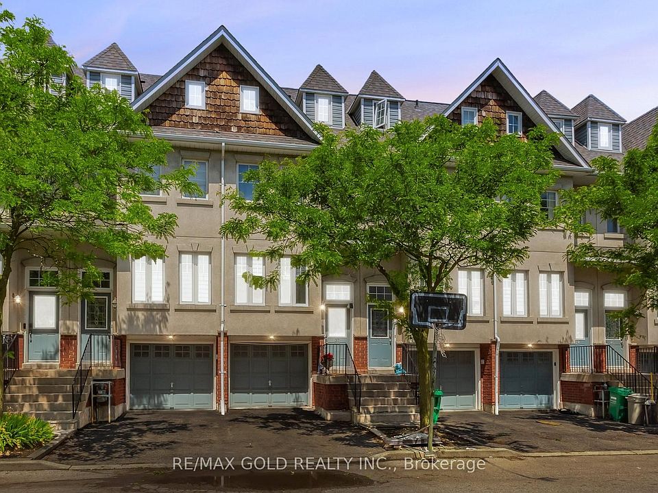1st image of 800 Dundas St W #37
