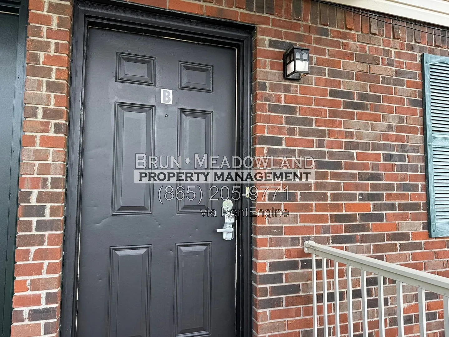 2 bed, 1.5 bath, 1150 sqft, $1,350 — Photo 2