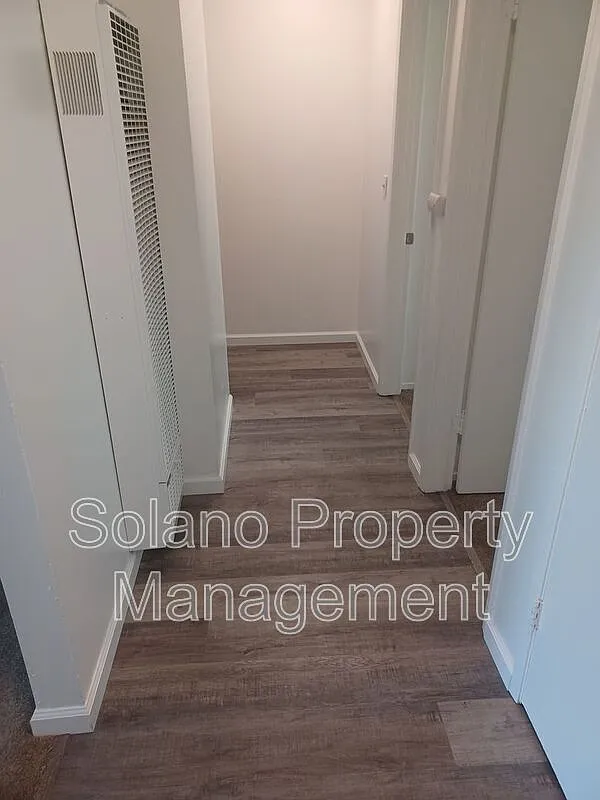 2 bed, 1.0 bath, $1,750 — Photo 2