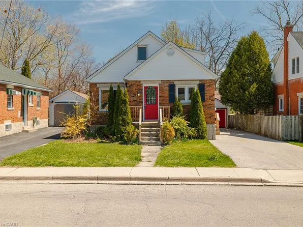 39 Glenmorris St, Cambridge, ON N1S 2Y1