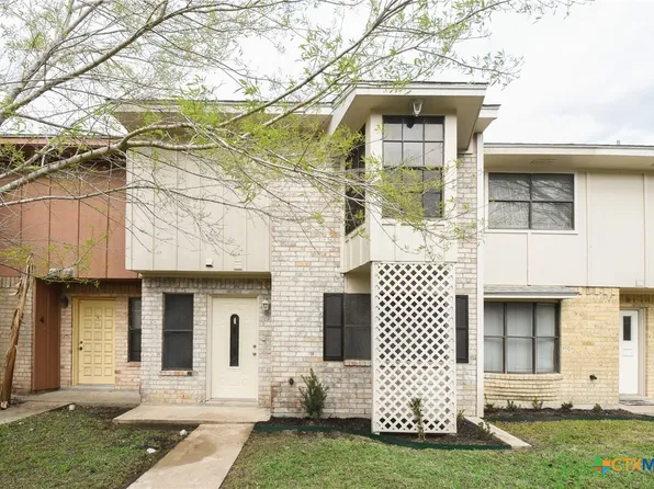 207 Palmwood Dr APT 3, Victoria, TX 77901