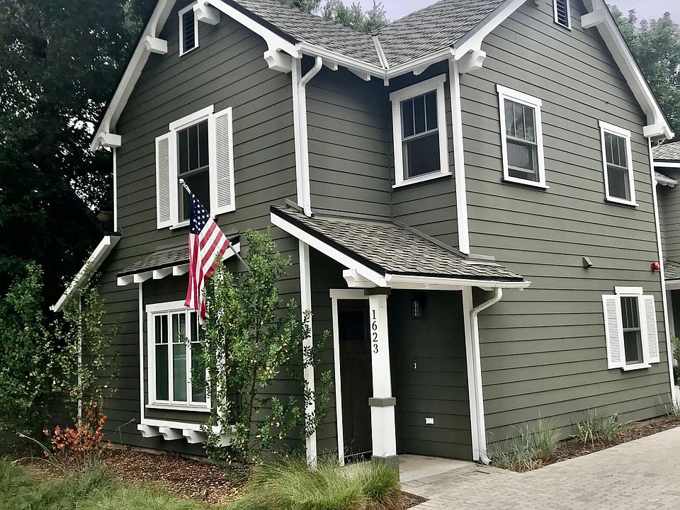1st image of 1623 De La Vina St #A
