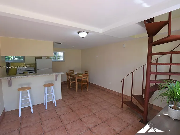 2615 SW 20th St — Photo 12