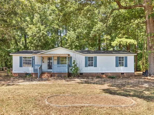 4216 Riverpoint Dr, Fayetteville, NC 28306