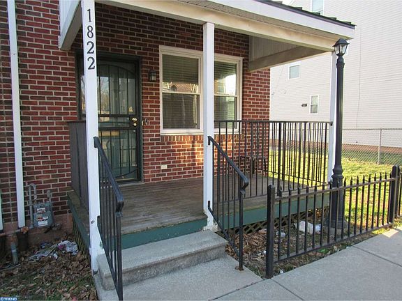 2nd image of 1822 Wilmot St