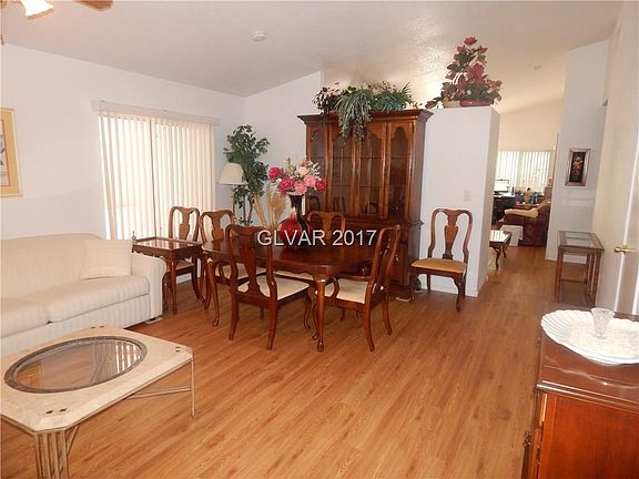 2nd image of 713 Peach Coral St