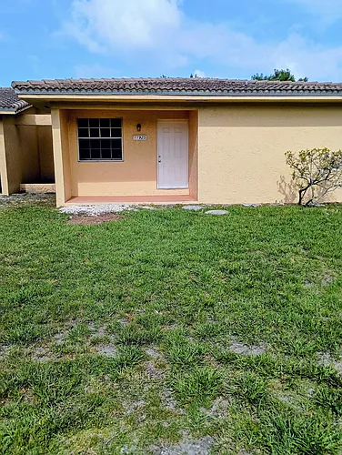 11925 NE 12th Ct #1 Photo 1 11925 NE 12th Ct #1 Photo 1