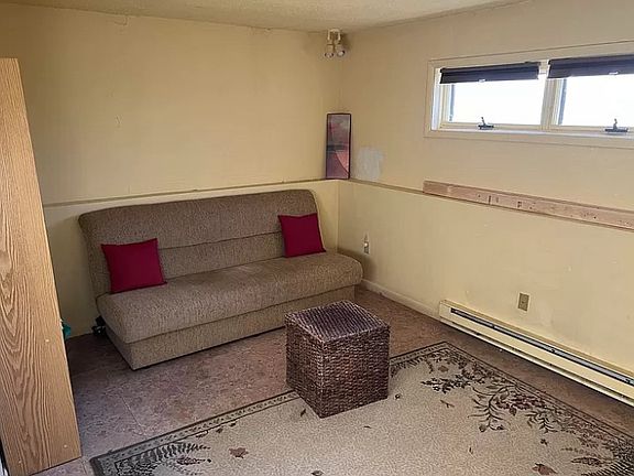 Extra room off of lower bedroom area