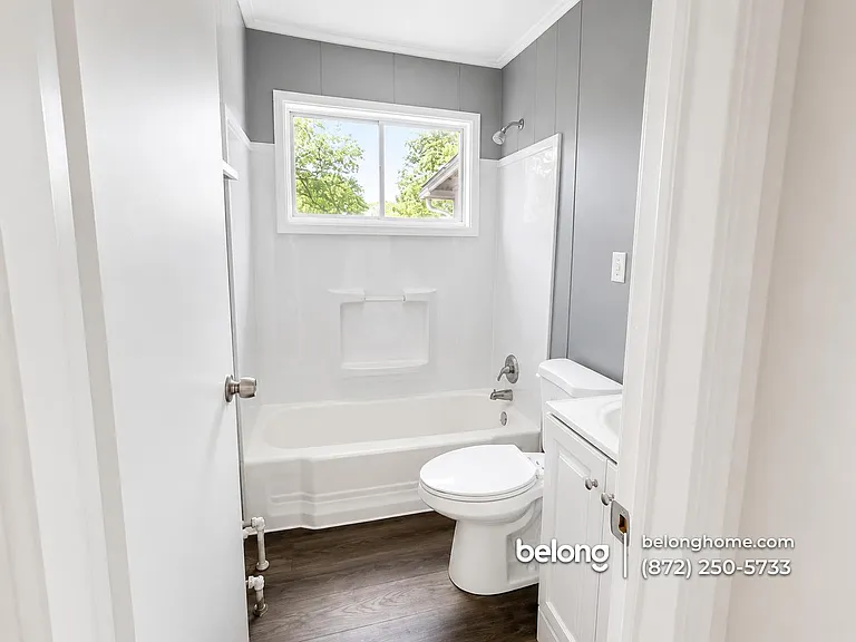 36 Saint Columba Dr — Photo 2