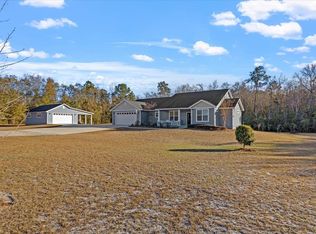 59 Sweetwater Cir, Crawfordville, FL 32327