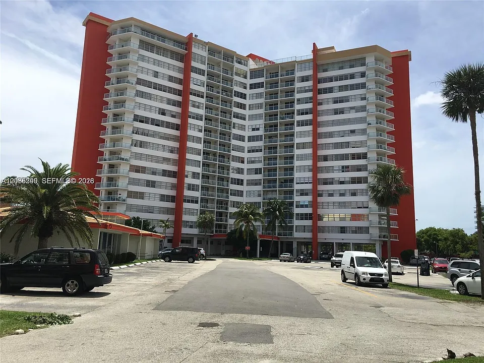 1351 NE Miami Gardens Dr #1414E
