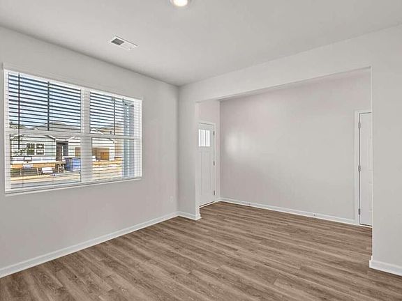 5th image of 139 White Spruce Way