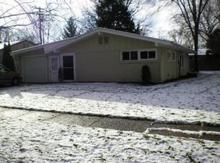 1911 Bayberry Ln, Flint, MI 48507