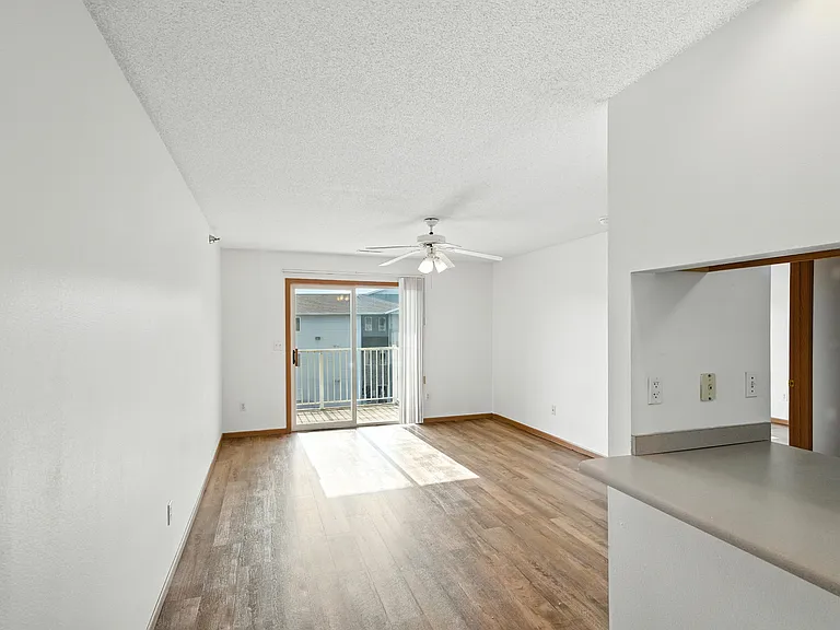 600 Squaw Creek Dr #225 — Photo 7