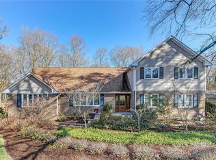 2001 Sprucewood Dr, Greensboro, NC 27407