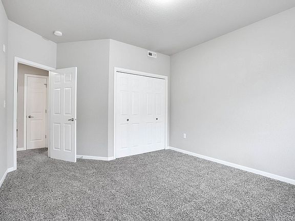 3rd image of 4526 Chadwick Rd Unit 6