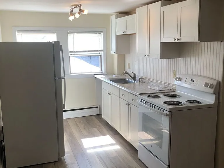 54 Longwood Ave — Photo 1