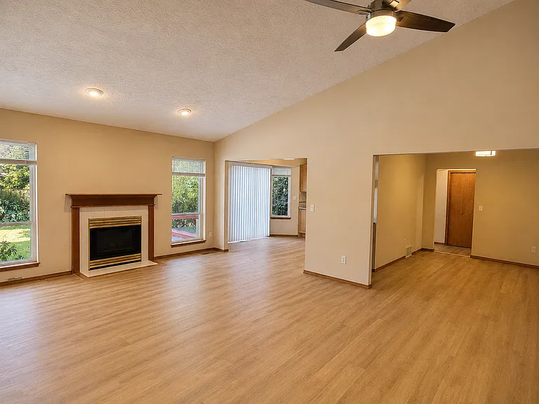 3919 S Dearborn St — Photo 6