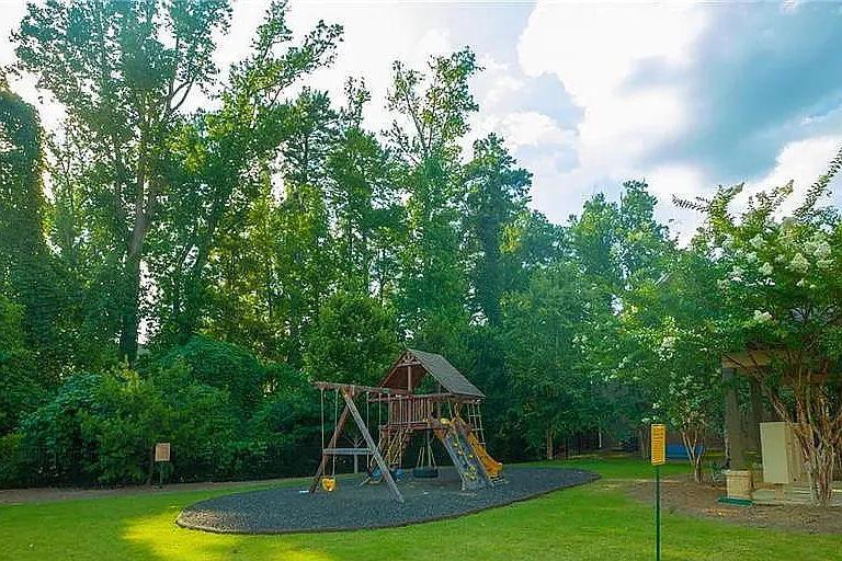 4190 Hammond Bridge Dr — Photo 22