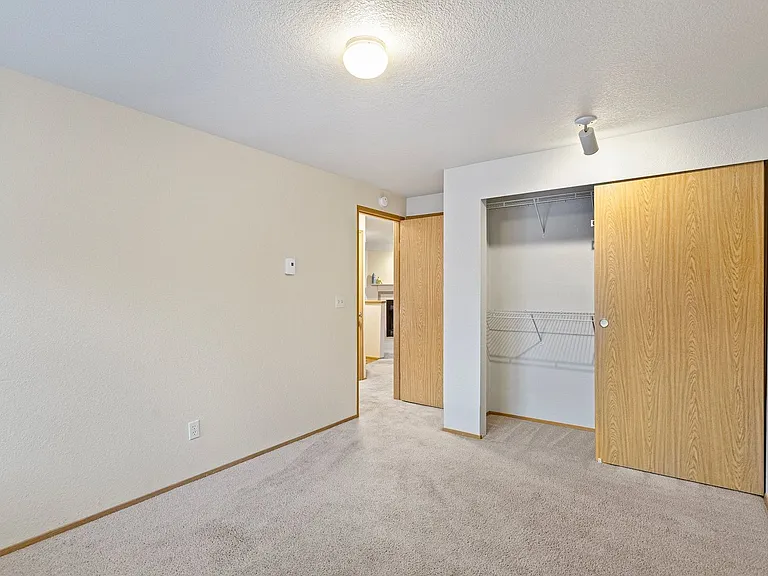 Heron View Apartment Homes — Photo 29