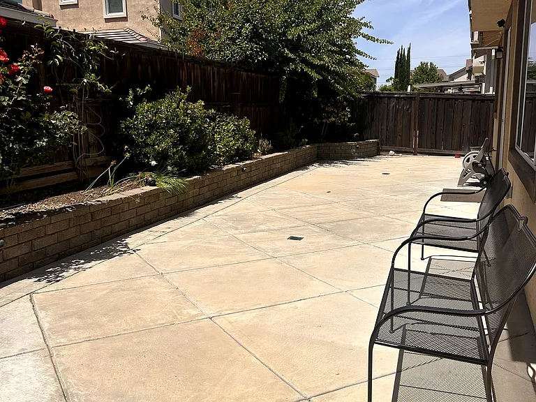 1000 Carlisle Ct — Photo 12